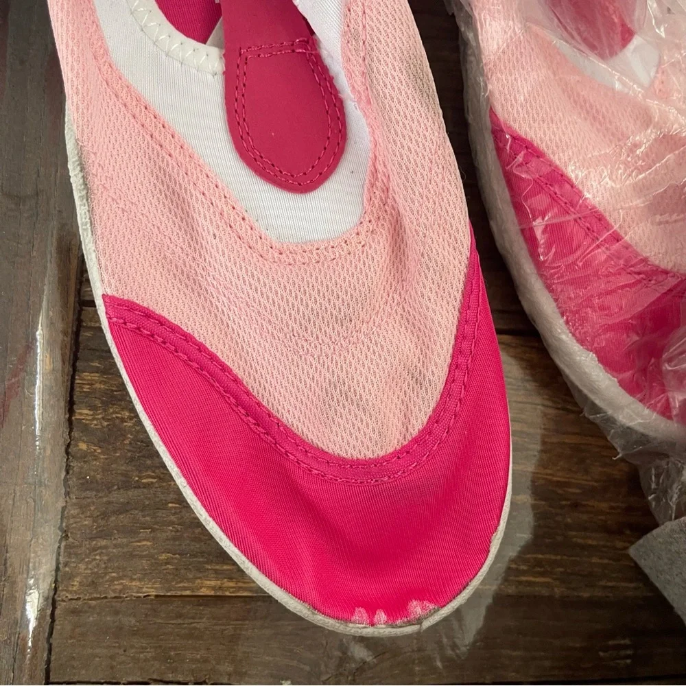 SOLFISH Kid's Watershoes Size 8 In Pink